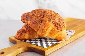 CHEESE CROISSANT